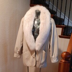 Elegant Cream Fur Collar Women's Coat